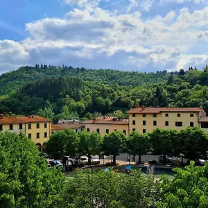 Appartamento In Piazza Nova, Pratovecchio Stia